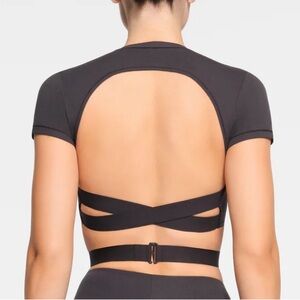 SKIMS Wrap Super Cropped T-Shirt